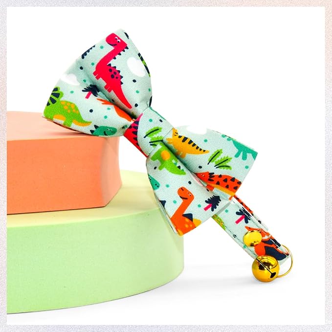 Cute Dinosaur Cat Bow Tie Collar, Green Cat Collar, Breakaway with Bell, Safety Plastic Buckle Collar for Cats