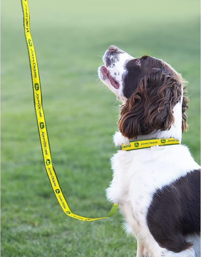 JOHN DEERE PET LEASH for DOGS & CATS, SIZE: Small. A Licensed DOG Leash for the Construction, Tractors, John Deere Super Fan! Walk & Run with your DOG/CAT in-style with the Pets First John Deere Leash