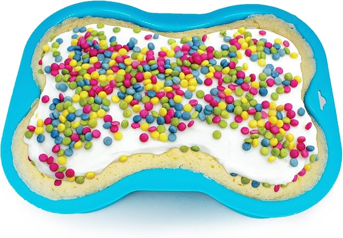 Dog Birthday Cake Kit - Birthday Cake Flavor with Sprinkles - Microwavable Cake Mix, Dog Icing Mix and Dog Safe Sprinkles - Made in USA - Reusable Silicone Pan