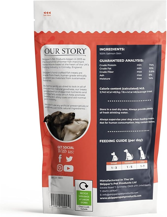 SKIPPER'S Salmon Skin Cubes - 100% Salmon Grain Free & Hypoallergenic Cubes for Dogs, All Natural & Healthy Dog Treats, Omega 3 & 6 Oil, Great for Skin, Coat & Joints | (8.82 Oz)