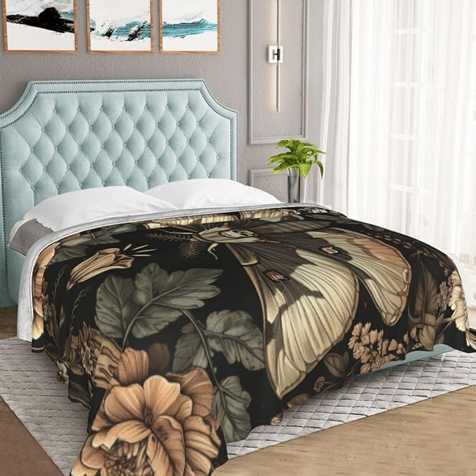Moth Skull Blanket Gifts for Women Men Adults Gothic Lovers, Goth Plush Fleece Throw Blankets, Cozy Soft Warm Bedding Decor for Sofa Living Room Travel 50"x60"