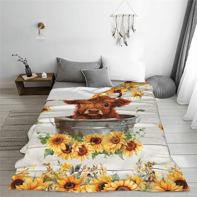 banonaty Highland Cow Sunflower Blanket Cow Throw Blankets Cozy Fleece Flannel Blanket Bedding Highnald Cow Gifts for Men Women Boys Girls Kids Teens for Couch Sofa Bed Decor 40"X50"