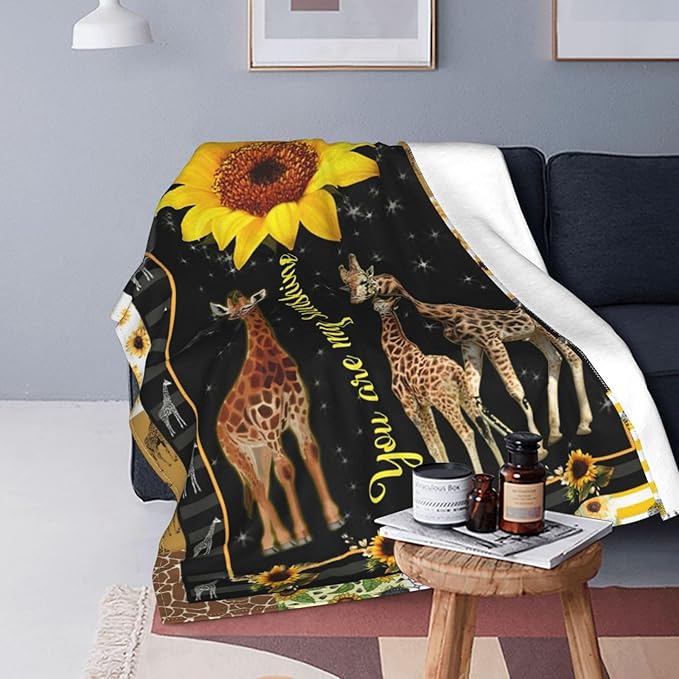 Giraffe Blanket Giraffe Decor Throw Blankets Cozy Fleece Flannel Blanket Soft Warm Plush Lightweight Bedding Little Giraffes Gifts for Women Men Girls Boys for Couch Sofa Bed 50"X60"