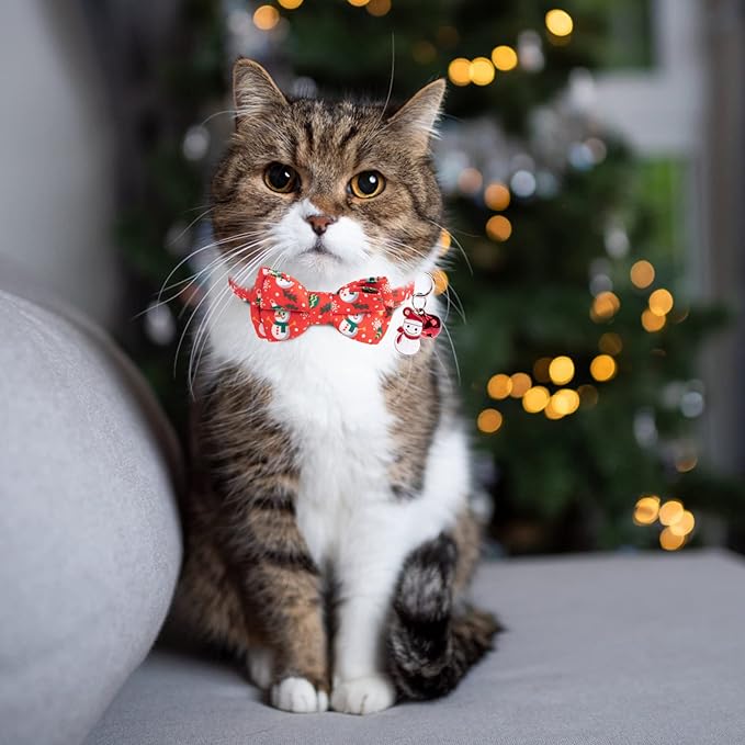 EXPAWLORER Christmas Cat Collar Breakaway with Removable Bowtie and Bandana, Adjustable Holiday Cute Kitten Collar with Bell, Ideal Festival Xmas Decoration Gift for Girl Boy Cats Puppies, 2 Pack