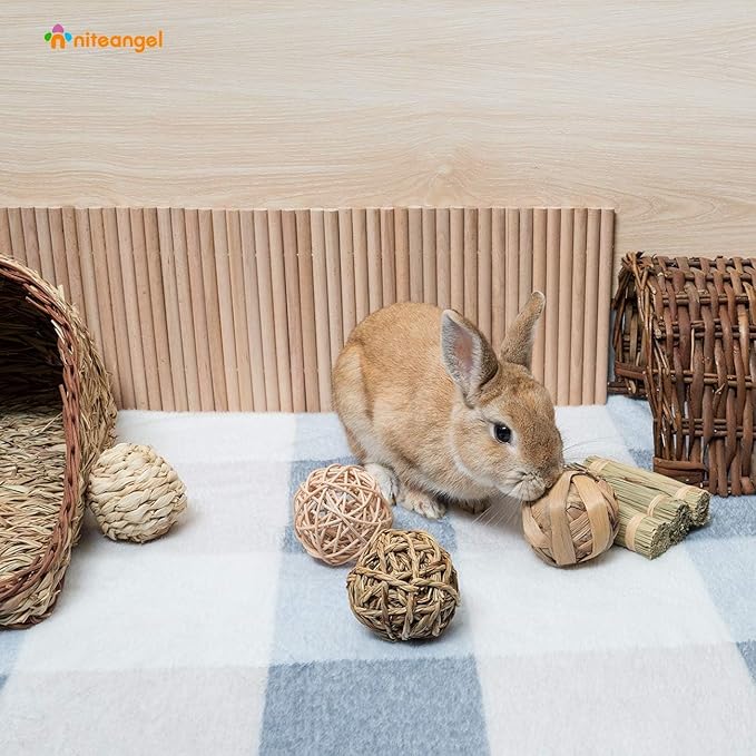Natural Bunny Chew Toys Funny Safe Hay Grass Ball for Chinchilla Guinea Pig Rats Rabbits Hamster Gerbil Degu (4PC)