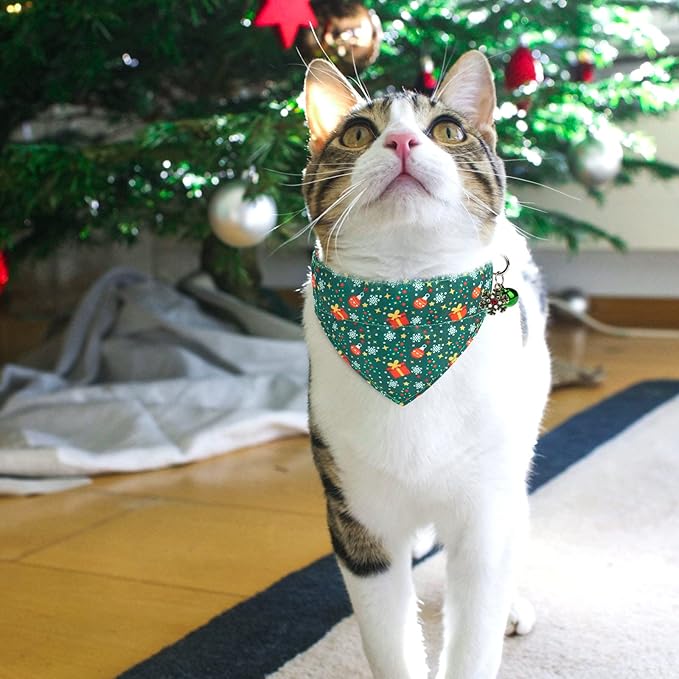 EXPAWLORER Christmas Cat Collar Breakaway with Removable Bowtie and Bandana, Adjustable Holiday Cute Kitten Collar with Bell, Ideal Festival Xmas Decoration Gift for Girl Boy Cats Puppies, 2 Pack