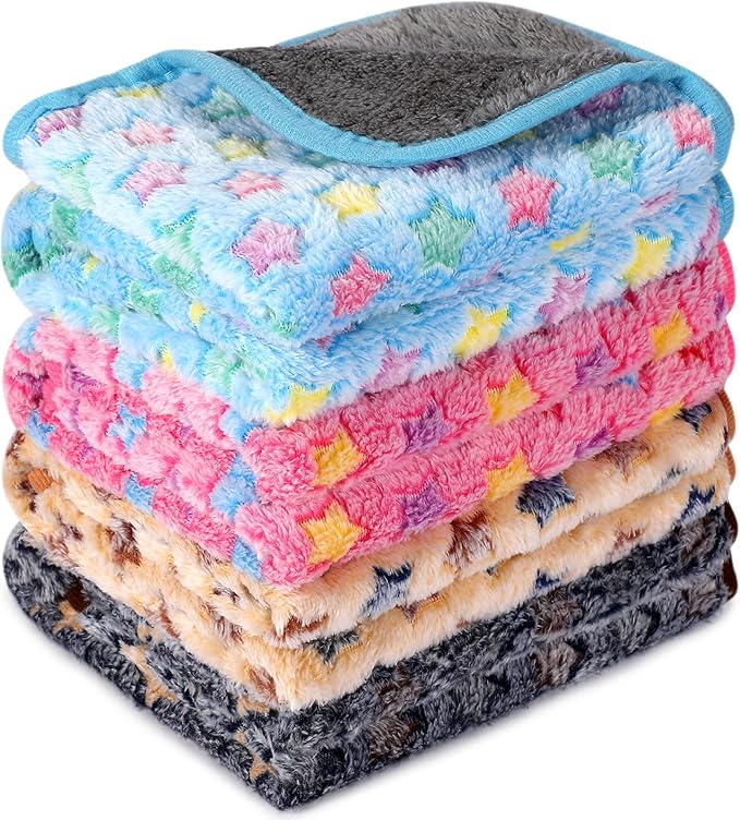 Reginary 4 Pcs Waterproof Guinea Pig Blankets Washable Small Animal Fleece Bedding Guinea Pig Cage Liners Reusable Training Pads Pet Pee Pad Sleep Mat for Hamster(Star Pattern,28 x 56 Inch)