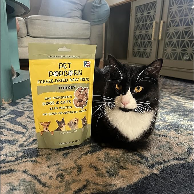 Freeze-Dried Raw Treats - Turkey Breast - 2.5oz Bag, Dog & Cat Snacks, Single Ingredient, Natural, Pet Food Topper, Protein‑Packed Meat