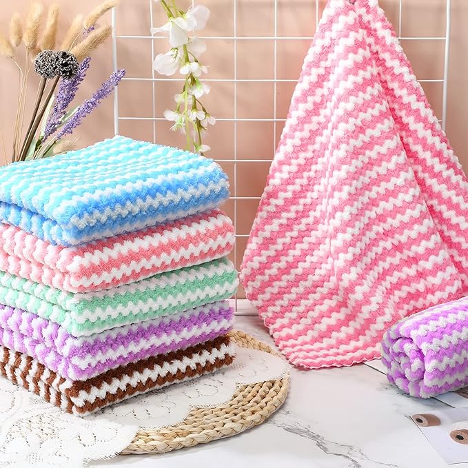 Moukeren 20Pcs Guinea Pig Fleece Bedding Blankets Bulk Washable Small Animal Fleece Cage Liners Pet Wash Cloth Sleeping Mat Cover for Hamster Chinchilla Rabbit Hedgehog(Multicolor, 14 x 30 Inch)