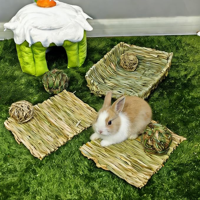 Hamiledyi Rabbit Grass Bed Natural Handmade Hay Mat Chew Balls for Rabbit Gerbil Chinchilla Guinea Pig Ferret Other Small Animals