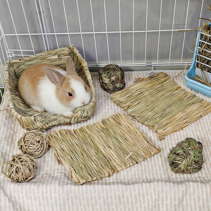 Hamiledyi Rabbit Grass Bed Natural Handmade Hay Mat Chew Balls for Rabbit Gerbil Chinchilla Guinea Pig Ferret Other Small Animals