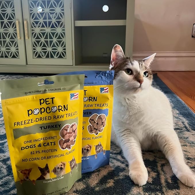 Freeze-Dried Raw Treats - Turkey Breast - 2.5oz Bag, Dog & Cat Snacks, Single Ingredient, Natural, Pet Food Topper, Protein‑Packed Meat