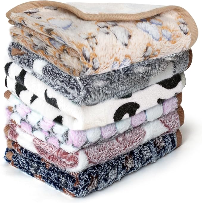YedsIntu 6 Pcs Washable Guinea Pig Blankets Absorbent Small Animal Fleece Bedding Cage Liners Reusable Pet Pee Pad Sleep Mat Pad Cover for Hamster Ferret Rabbit Chinchilla Hedgehog (24" x 35")