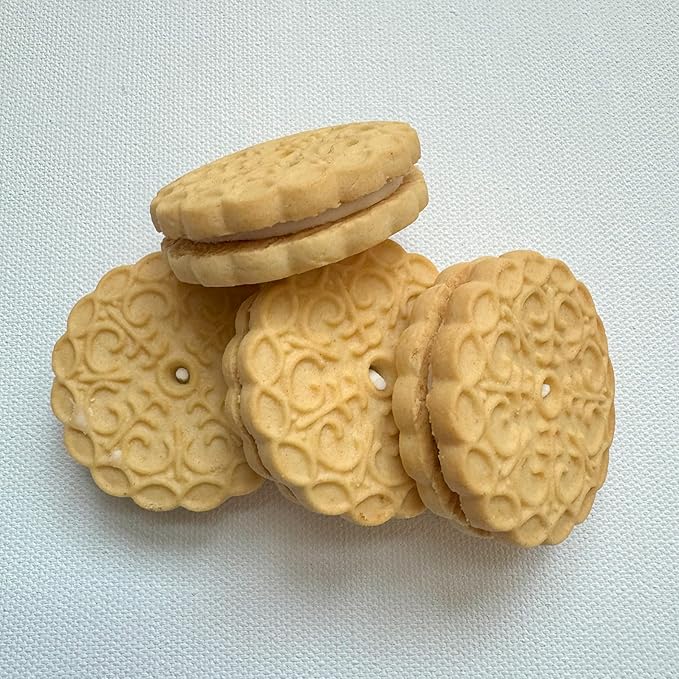 Exclusively Dog Cookies Sandwich Cremes Vanilla Flavor Dog Treats for Medium and Large Dogs, Natural and Made in The USA, 8 oz (Pack of 2)