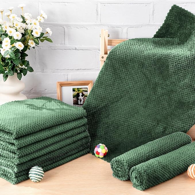 VitalCozy 10 Pcs Guinea Pig Cage Liners Washable Rat Bedding for Guinea Pigs Controlling Absorbent Waterproof Pee Pads Blanket for Rabbits Hamster Small Animal Chinchilla(Grid,14x28 Inch,Dark Green)